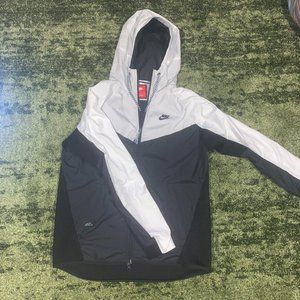 Women's Nike Windbreaker Jacket